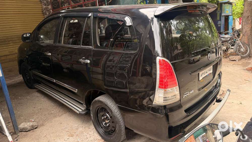 Toyota Innova 2.0 Gx 8 Seater, 2006, Petrol