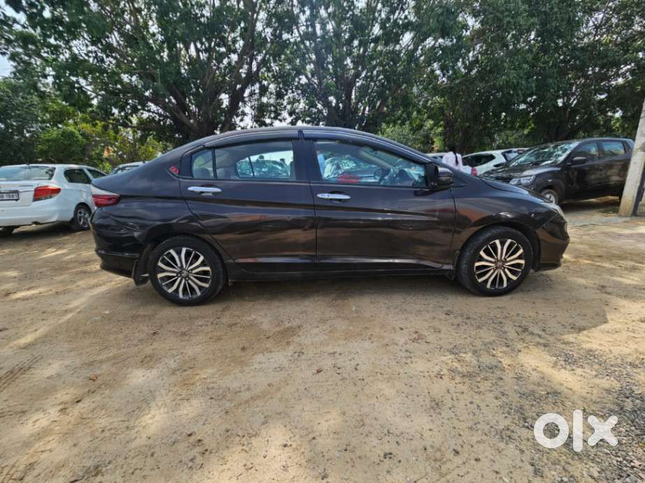 Honda City Vx Petrol Cvt, 2017, Cng & Hybrids