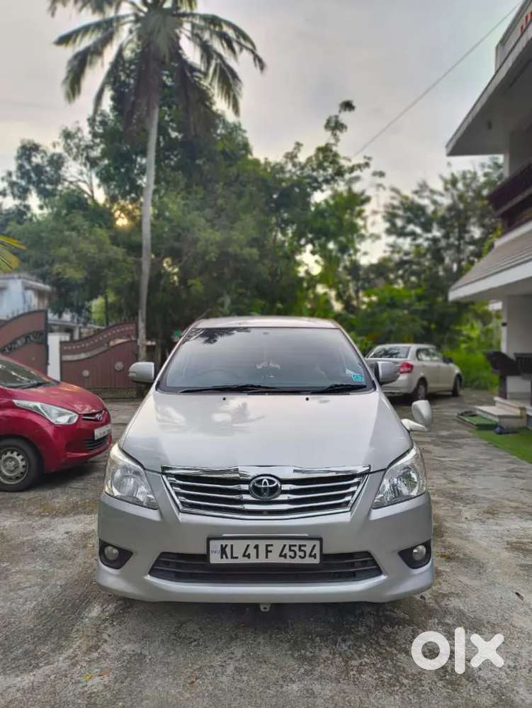 Innova Turbo Diesel 2.5v Original Kerala  Well Maintained Family Car.