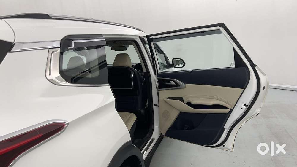 Kia Carens 1.4 Luxury 7 Str, 2022, Petrol