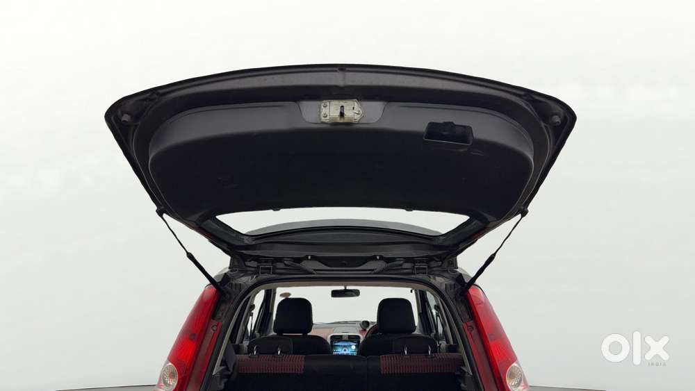 Maruti Suzuki Ritz Vxi, 2014, Petrol