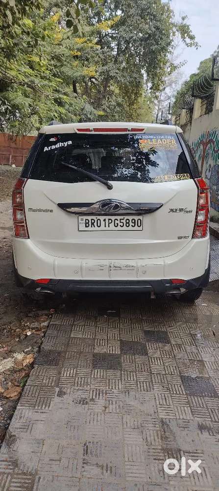 Mahindra Xuv500 2017 Diesel 35600 Km Driven