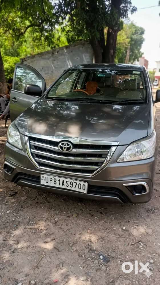 Toyota Innova 2013