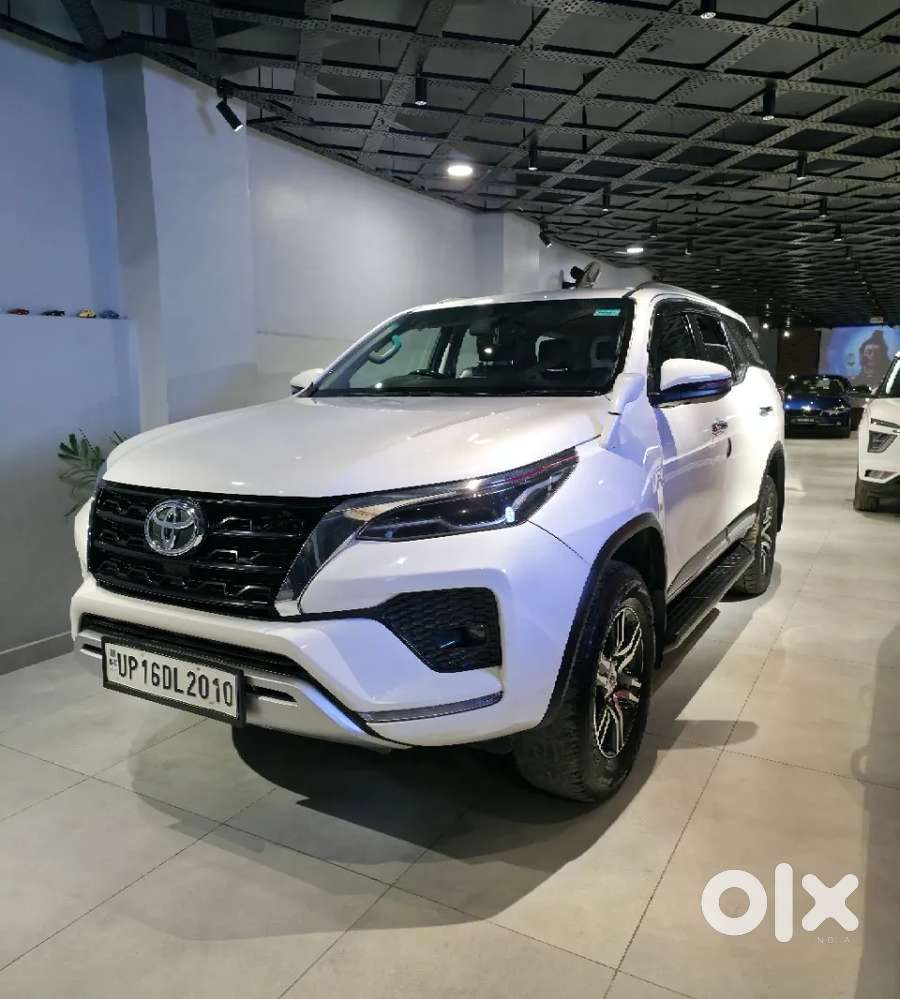 Toyota Fortuner 4x2 At 2.7 Petrol, 2022, Petrol