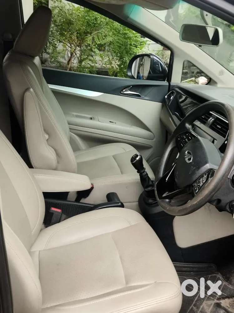 Mahindra Marazzo M8 2020