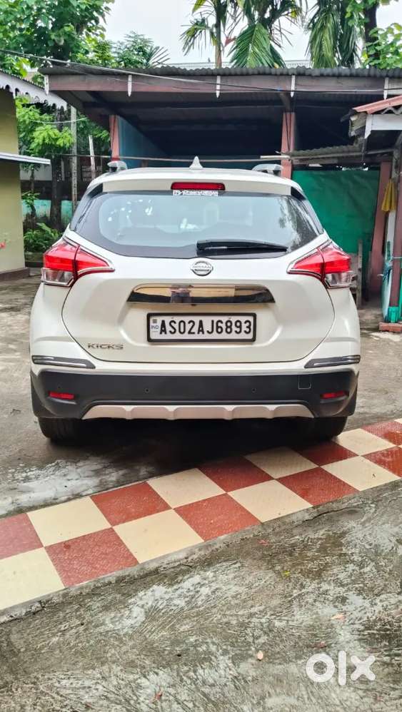 Nissan Kicks Petrol 2022