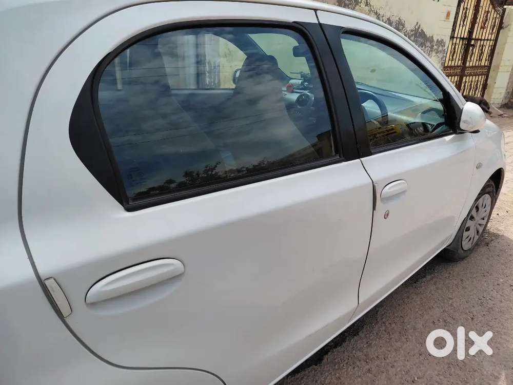 Toyota Etios Liva 2012 Diesel 67000 Km Driven