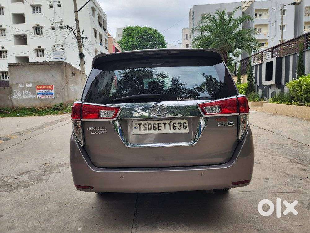 Toyota Innova Crysta 2.4 G Mt 8s, 2017, Diesel