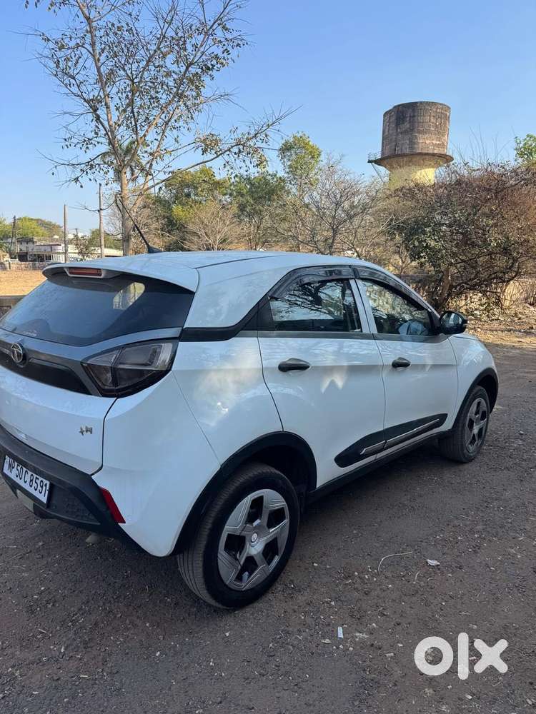 Tata Nexon 1.5 Revotorq Xm (s), 2020, Diesel