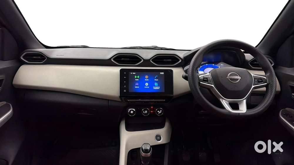 Nissan Magnite 1.0 Xv, 2021, Petrol
