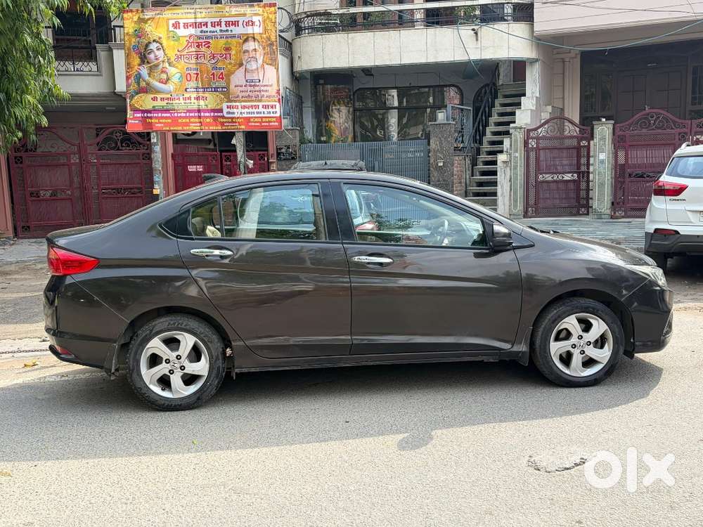 Honda City 2016 Vx Cvt I-vtec Top Model, Petrol Automatic First Owner,