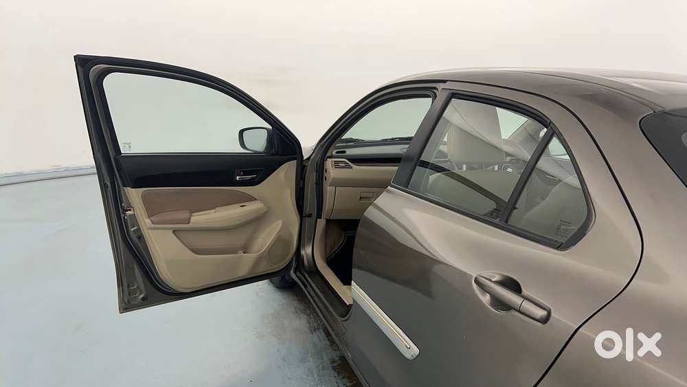 Maruti Suzuki Dzire Vdi Amt, 2017, Diesel