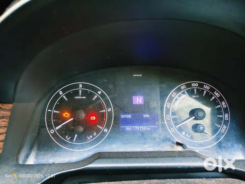 Toyota Innova Crysta 2016 Automatic Diesel 170000 Km Driven