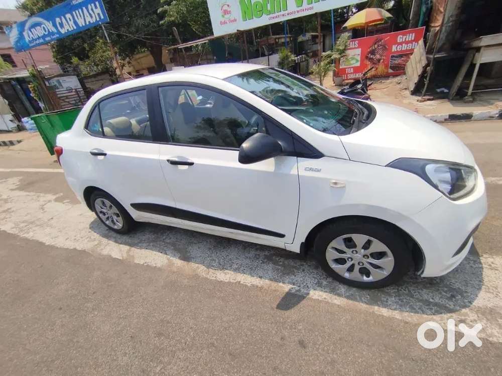 Hyundai Xcent 2016