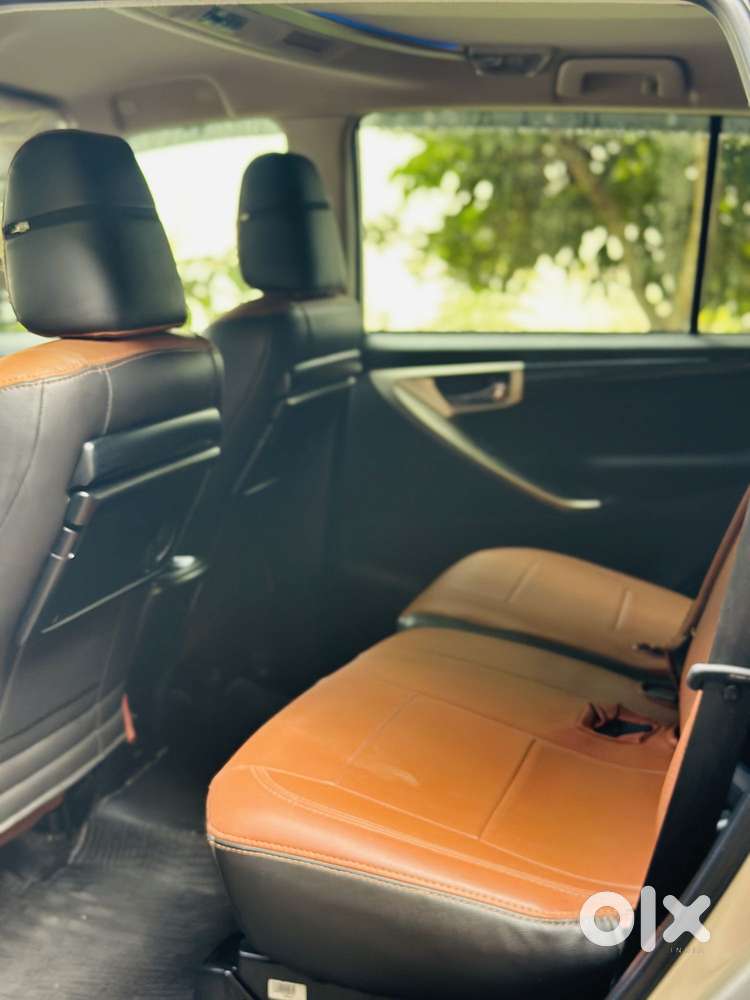 Toyota Innova Crysta 2.4 V 8 Str, 2020, Diesel