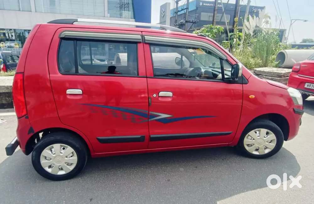 Sale Car Wegonr Lxi Red Colour