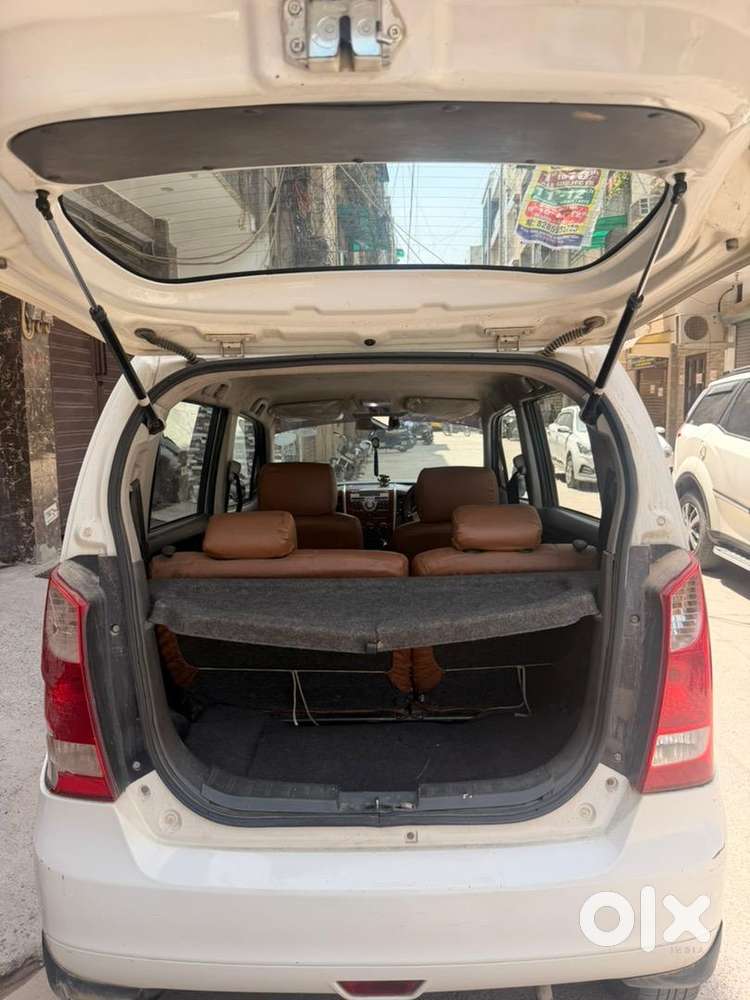 Maruti Suzuki 2011 Oct Manual , First Owner, Pure Petrol , All Orignal