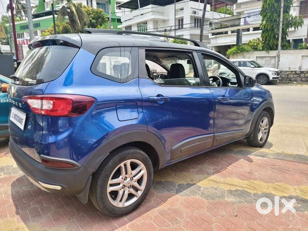 Renault Triber 1.0 Rxz Dual Tone, 2022, Petrol