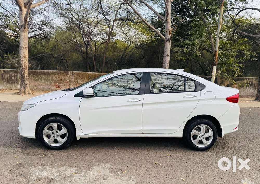 Honda City I-vtec V, 2016, Petrol