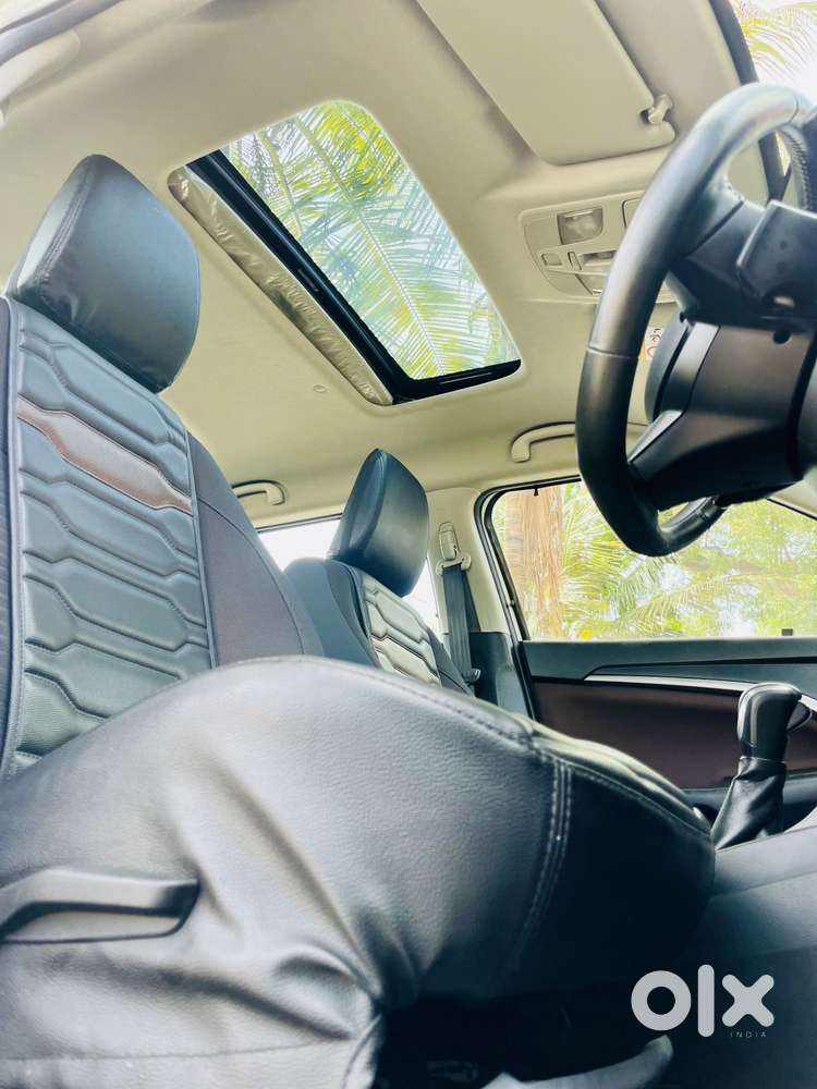 Maruti Suzuki Brezza 1.5 Zxi Plus At Smart Hybrid, 2023, Petrol