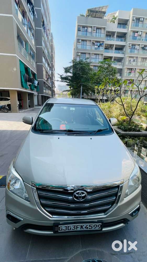 Toyota Innova 2014 Diesel Well Maintained