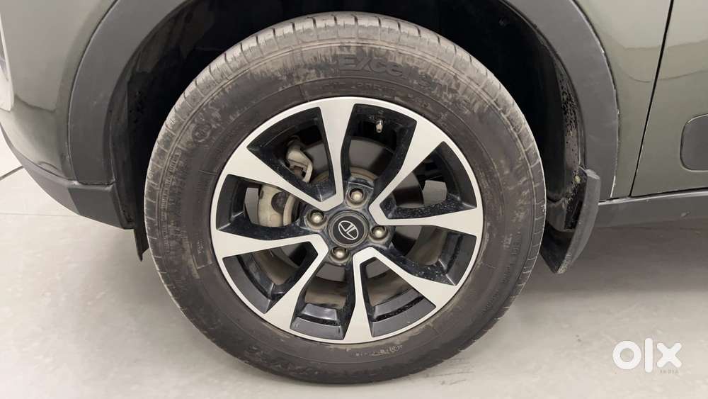 Tata Nexon 1.5 Revotorq Xza Plus S Amt, 2021, Petrol