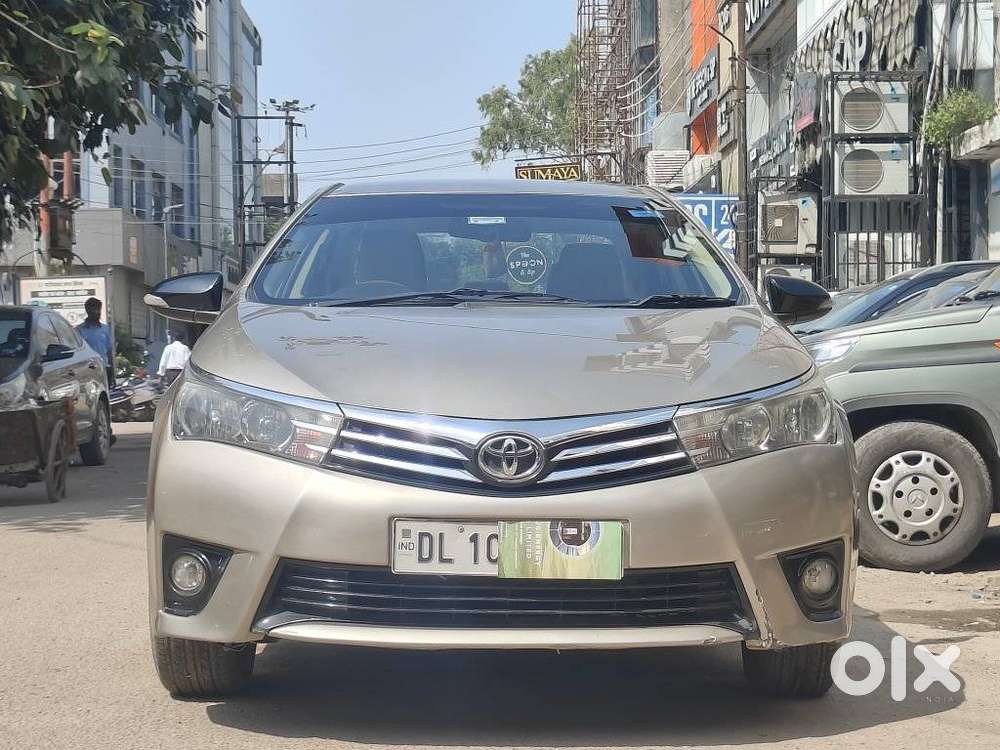 Toyota Corolla Altis G At, 2015, Petrol