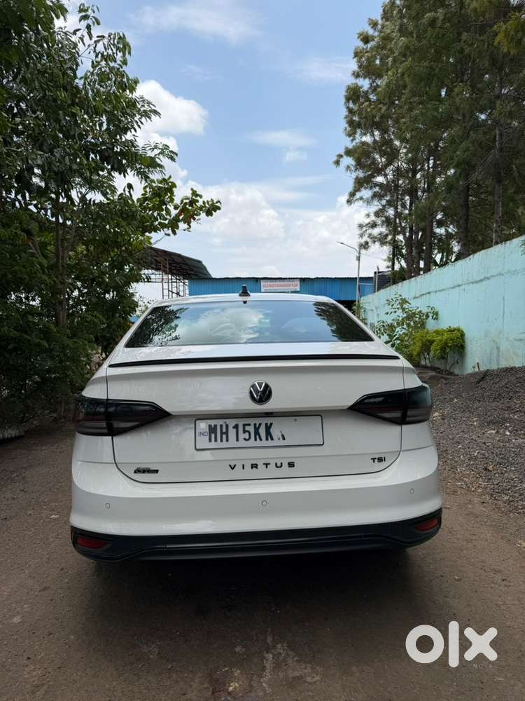 7 Months Old Virtus Gt Line 1.0 Only 22800 Km With Showroom Record