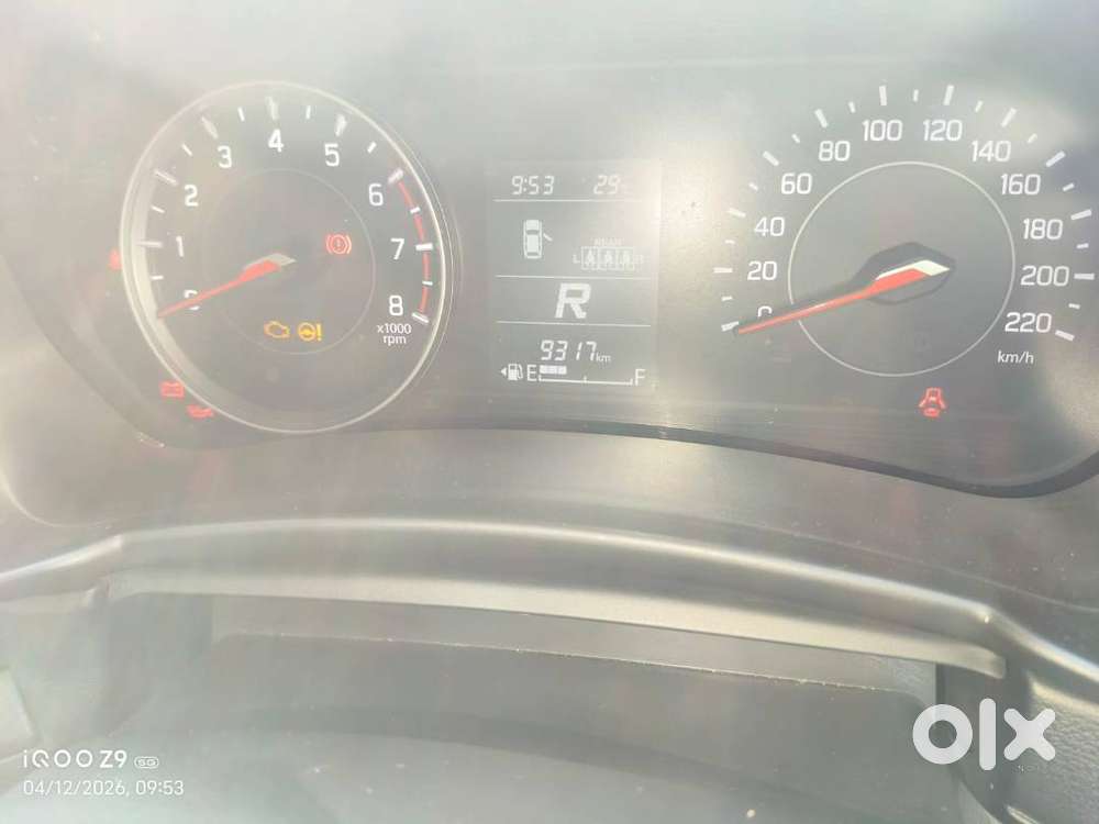 Maruti Suzuki Swift Vxi Amt 2024  9300 Km  Single Owner  Bumper-to-