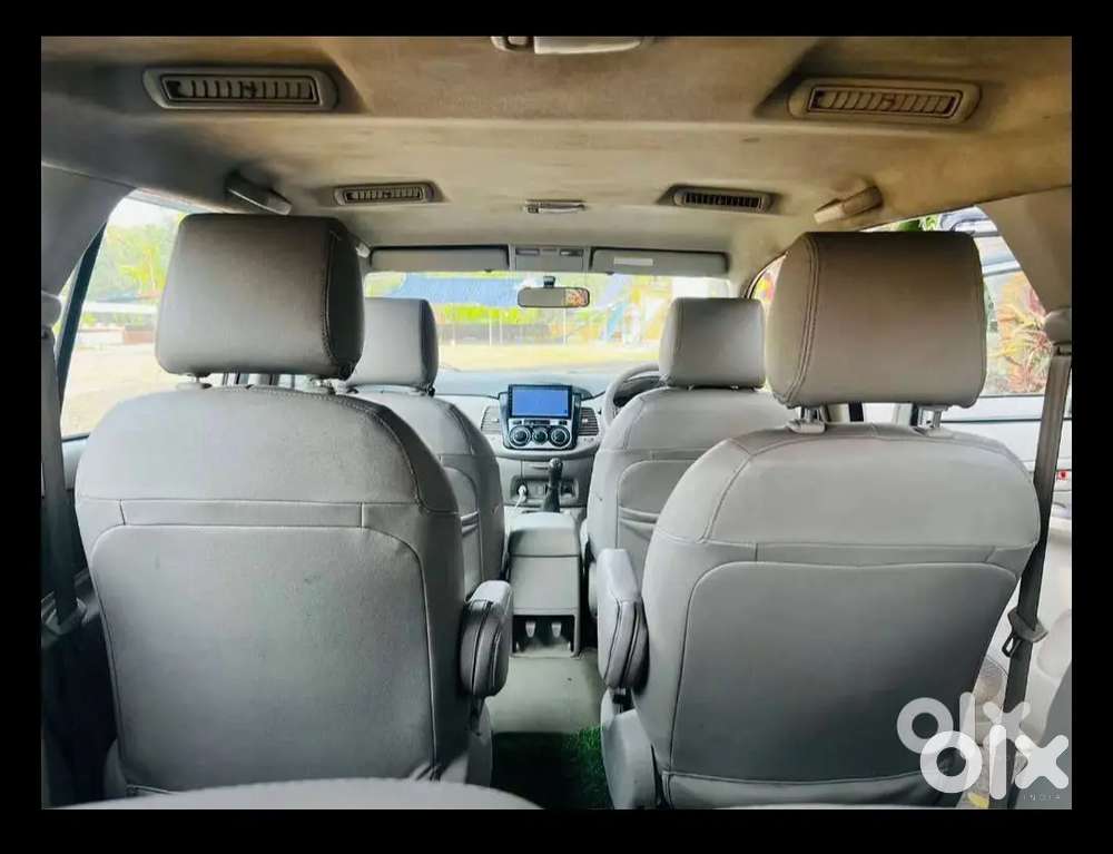 Toyota Innova 2012 Diesel 153000 Km