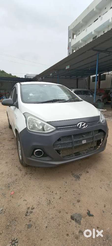 Hyundai Xcent 2016