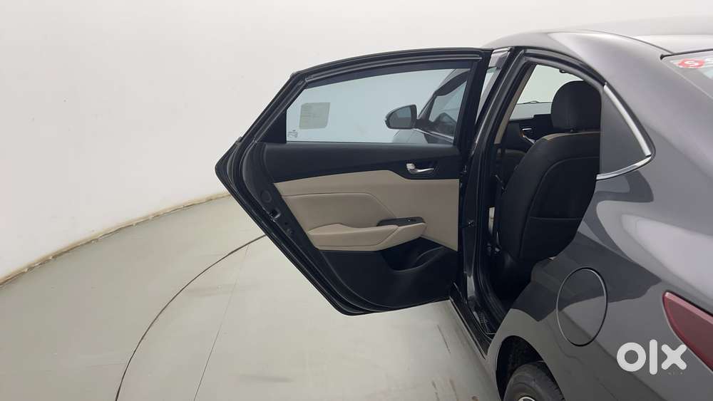 Hyundai Verna 1.5 Sx (o) Vtvt Ivt, 2022, Petrol