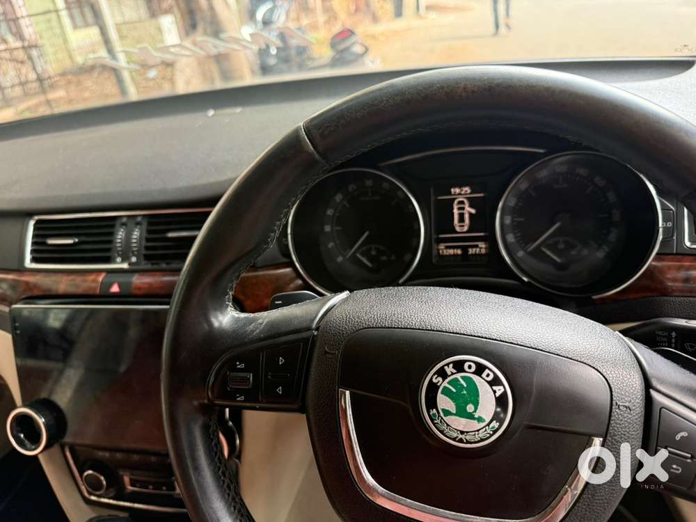 Skoda Superb 2012 Model Diesel Automatic