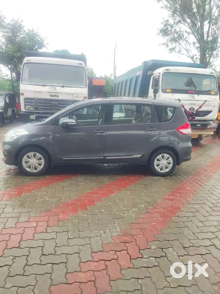 Maruti Suzuki Ertiga 2017 Diesel 70000 Km Driven