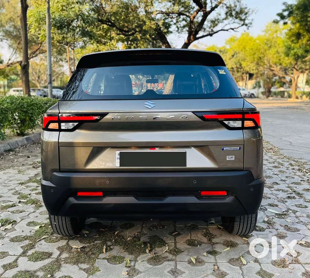 Maruti Suzuki Brezza Vxi At, 2024, Petrol