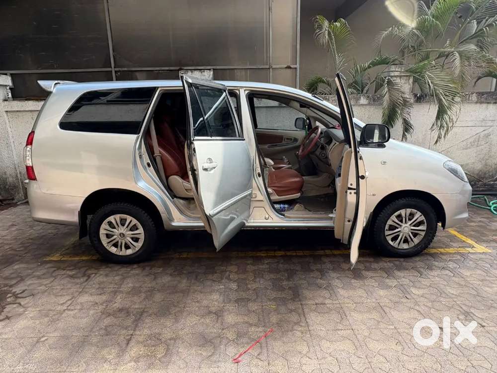 Model Innova 2006 Mint Condition
