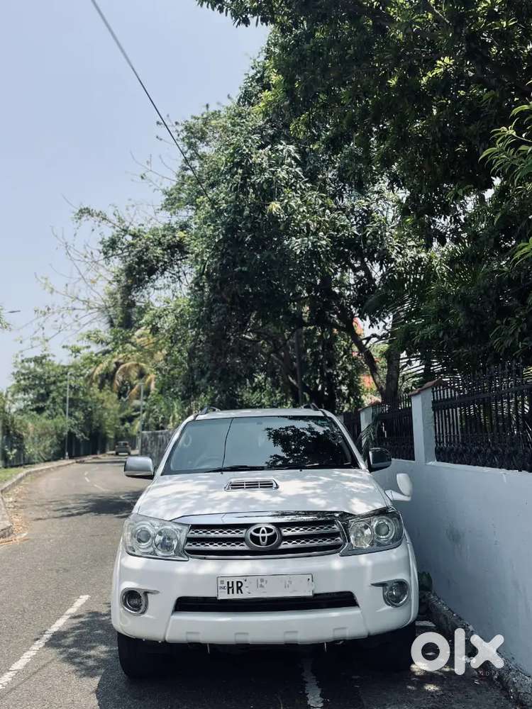 Toyota Fortuner 2011 Diesel Well Maintained