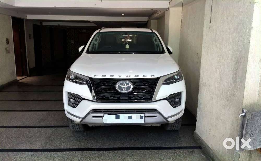 Toyota Fortuner [2021-ongoing] 2.7 2wd Petrol At, 2024, Petrol