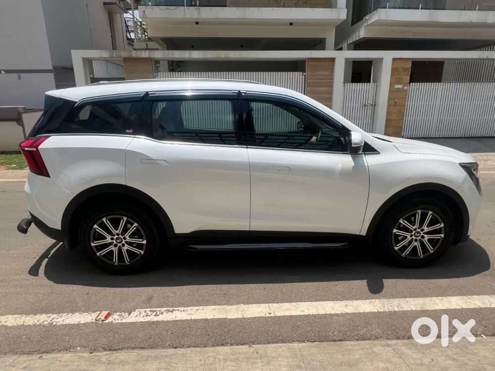 Mahindra Xuv700 2.2 Ax 7 Diesel At Luxury Pack Str Awd, 2023, Diesel