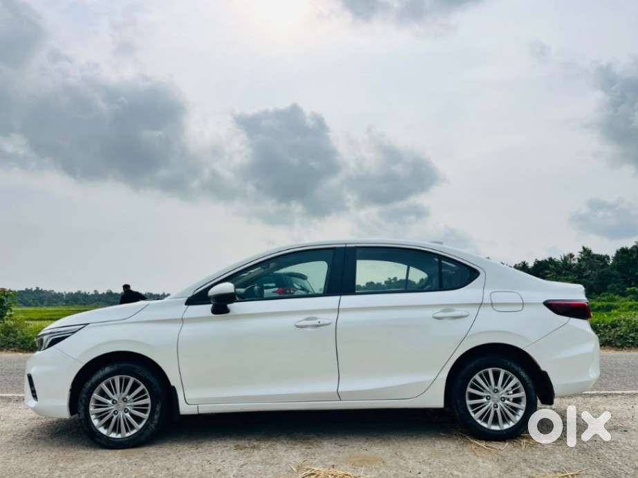 Honda City 1.5 V 5th Gen I-vtec Mt, 2021, Petrol