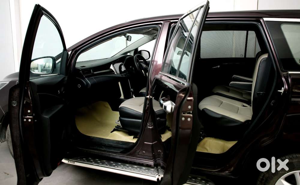 Toyota Innova Crysta 2.8 Gx At 7 Str, 2017, Diesel