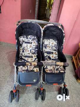 Twins store stroller olx