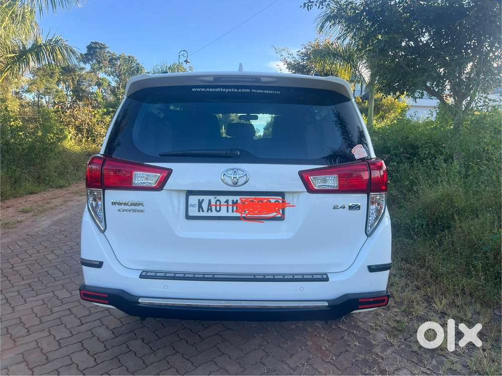 Toyota Innova Crysta 2022 Diesel Well Maintained