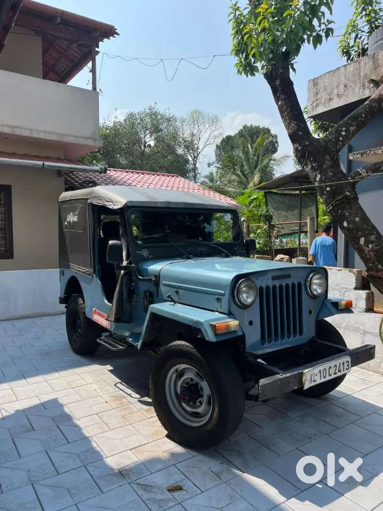 4x4 Mahindra Major Jeep