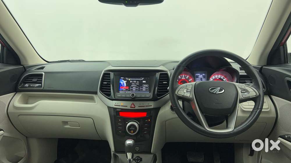 Mahindra Xuv300 1.2 W8 (o) Amt Petrol, 2022, Petrol
