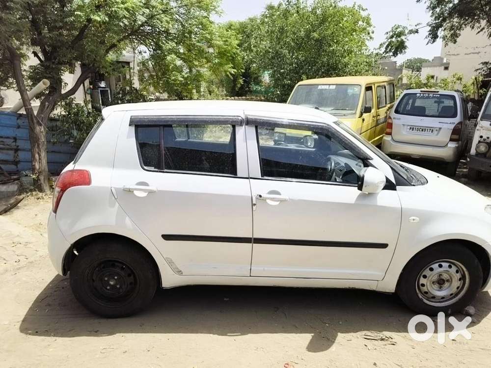 Maruti Suzuki Swift 2011