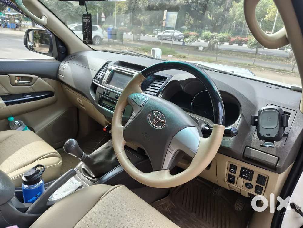 Toyota Fortuner 2013 Company Record Km 170700