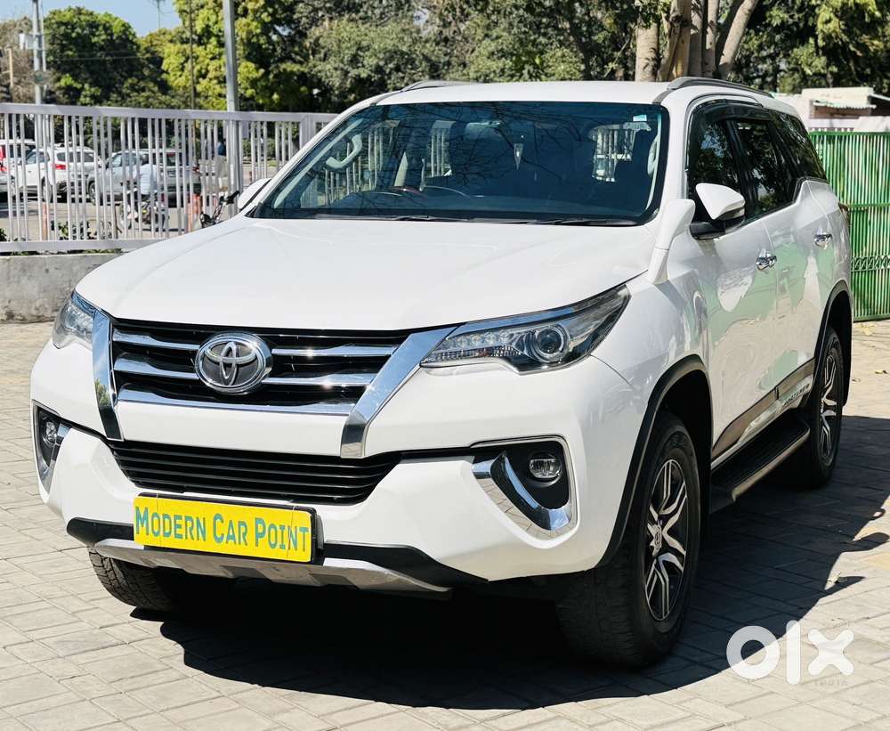 Toyota Fortuner 4x2 At 2.8 Diesel, 2020, Diesel