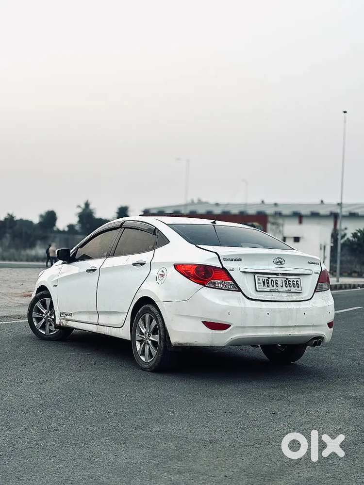 Hyundai Verna Petrol Manual 2012 Car