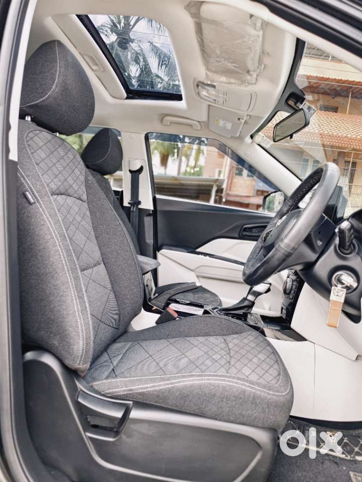 Mahindra Xuv 3xo, 2024, Petrol